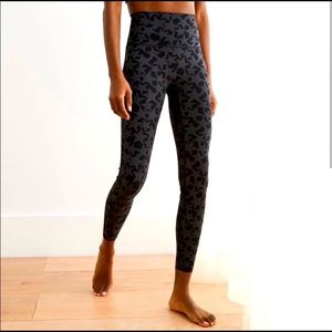 🤩Aerie All Over Star Leggings🤩